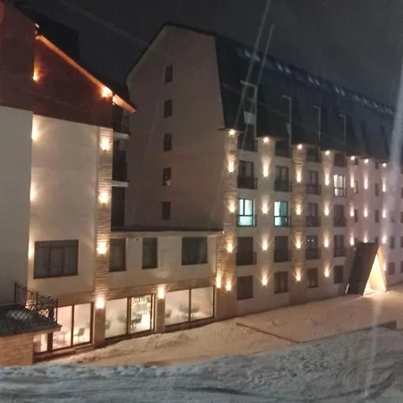 Simona President Kop Daire *